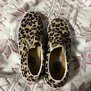 Cheeta vans